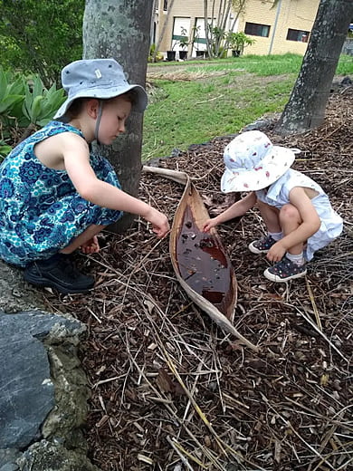 Mud Kitchen Helpers
