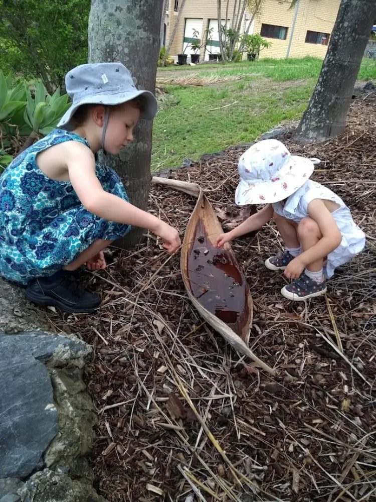 Mud Kitchen Helpers